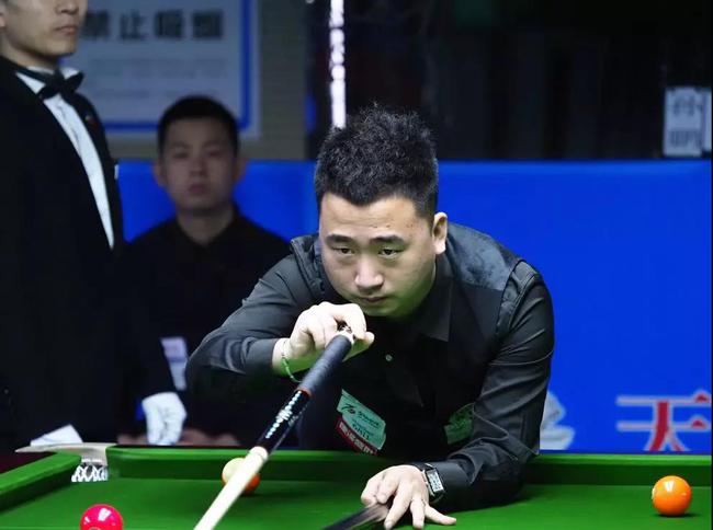 的球迷在评 的球迷在评