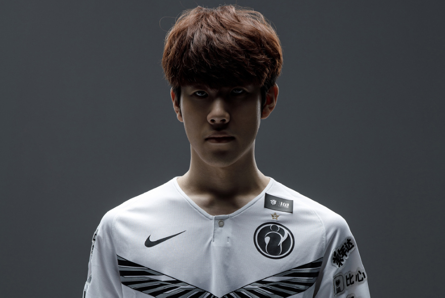 同时善于在 同时善于在