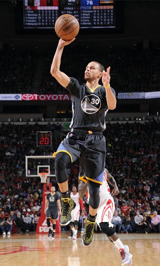 赛场表现显 赛场表现显