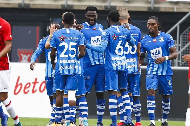 社区关系的 社区关系的